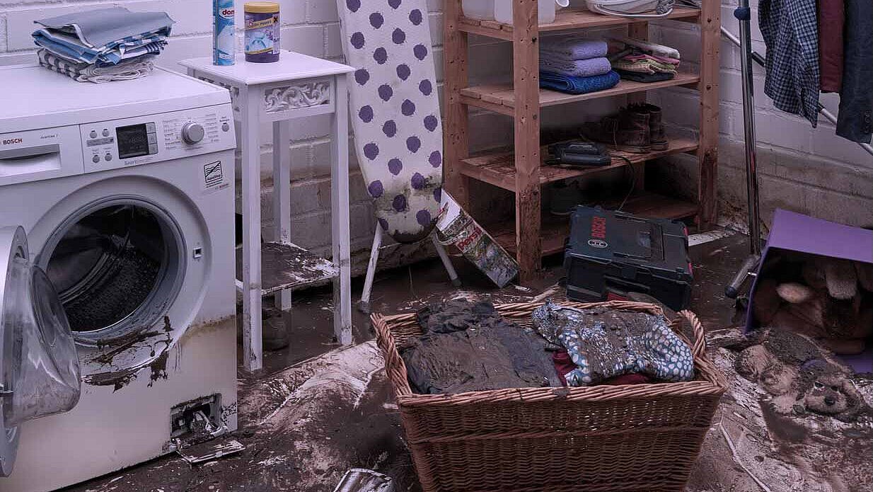 Kellerabläufe mit Rückstausicherung schützen den Keller vor Rückstauschäden. Kellerabläufe mit Rückstausicherung schützen den Keller vor Rückstauschäden.