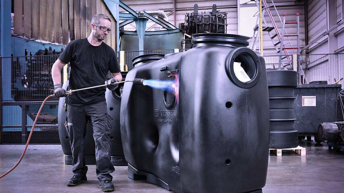 System construction, employee flames the grease separator